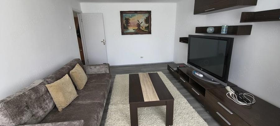 Apartament cu 2 camere decomandat în Girocului