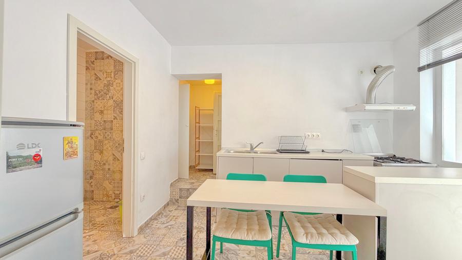 Apartament cu 2 camere nedecomandat, mobilat în Blumăna