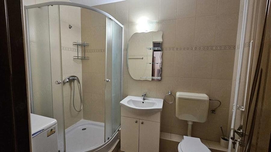 Garsonieră decomandată în Calea Călărașilor