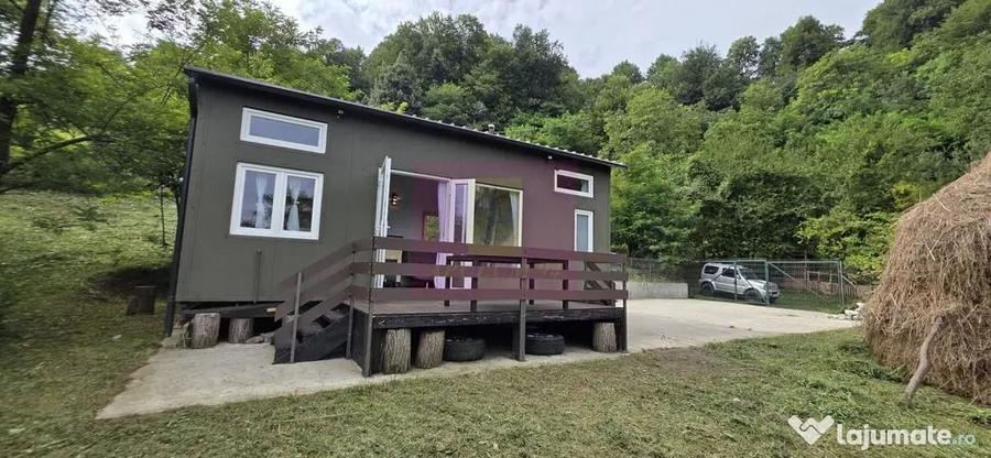Casă cu 2 camere cu Teren 1500 Mp în Telega