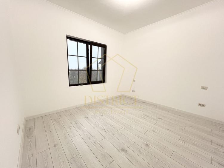 Duplex cu 5 camere cu Canalizare în Giroc