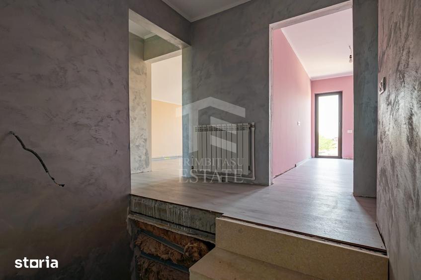 Casă cu 5 camere cu Teren 967 Mp în Mircea Vodă