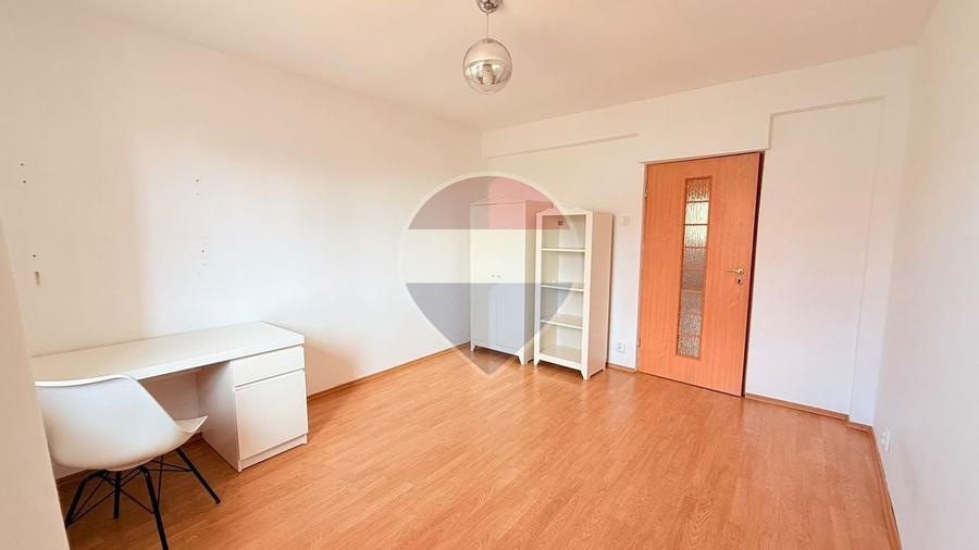 Casă individuală cu 5 camere cu Teren 553 Mp în Clinceni