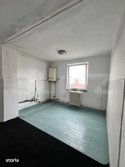 Apartament cu 4 camere decomandat în Central