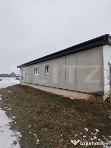 Casă cu 4 camere cu Teren 800 Mp în Mihai Viteazu