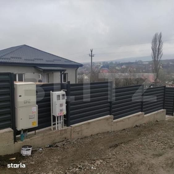 Casă cu 4 camere cu Teren 570 Mp în Tomești