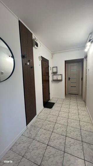 Apartament cu 2 camere decomandat în Micro 17