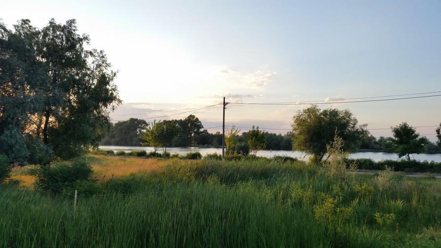Teren intravilan de 1372 mp, în Sud-Est