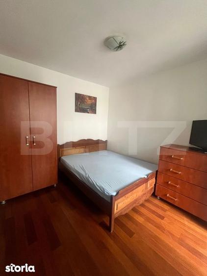 Apartament cu 3 camere semidecomandat în Central