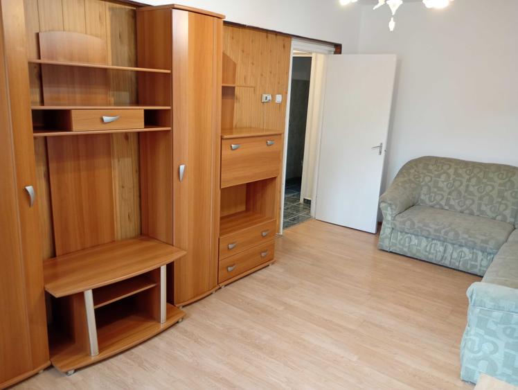 Apartament cu 2 camere decomandat în Griviței