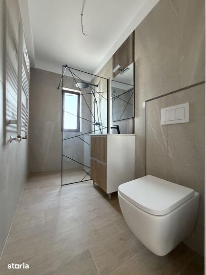 Casă cu 4 camere cu Teren 350 Mp în Sânandrei