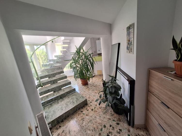 Duplex cu 4 camere cu Canalizare în Ciarda Roșie