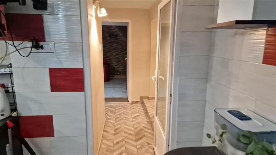 Casă cu 5 camere cu Canalizare în Copou