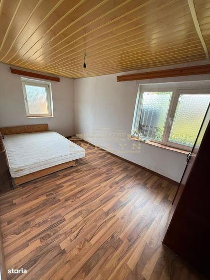 Casă cu 3 camere cu Teren 1053 Mp în Central