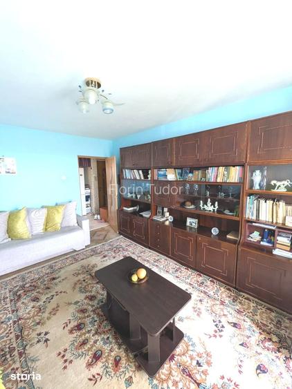 Apartament 2 camere Lic. Odobescu, etaj 3, confort 1, centrala