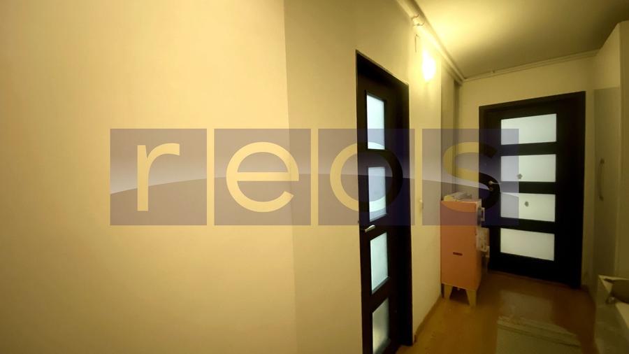 Apartament cu 2 camere decomandat în Drumul Sării