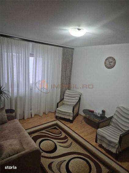 Apartament cu 2 camere semidecomandat, mobilat în Dacia
