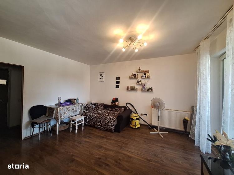 Apartament cu o camera, balcon, zona Florilor - 6