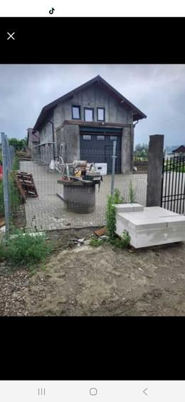 Casă cu 4 camere în Bunești