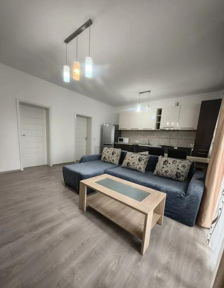 Apartament cu 3 camere decomandat în Giroc
