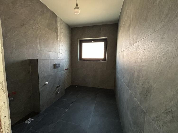 Casă individuală cu 5 camere cu Canalizare în Popas Păcurari