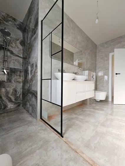Duplex cu 4 camere cu Canalizare în Popas Păcurari