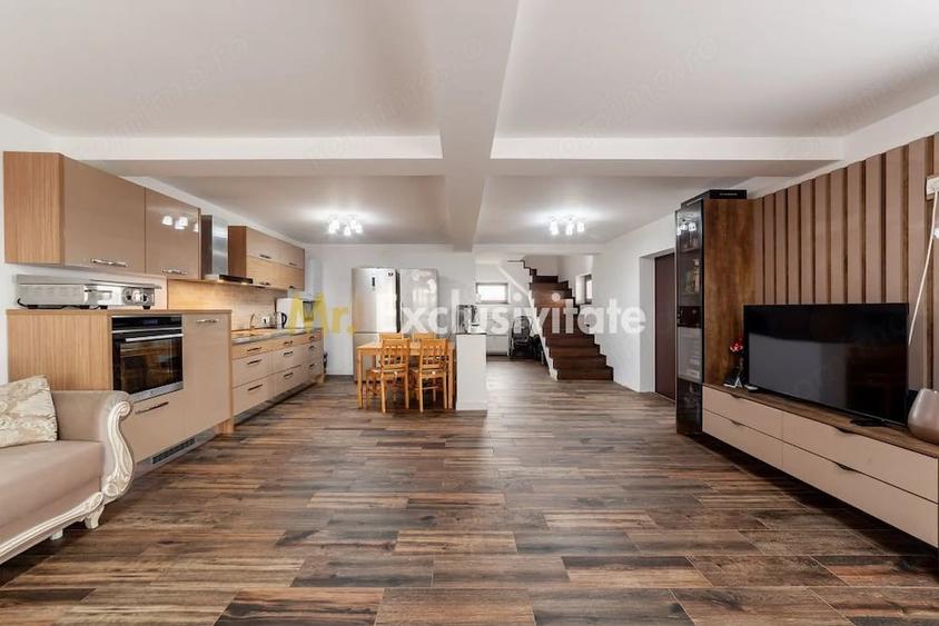 Casă cu Teren 477 Mp în Bradu
