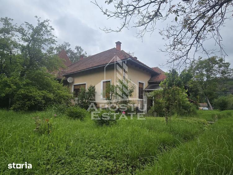 Casă cu 3 camere decomandat cu Teren 1090 Mp în Gurahonț
