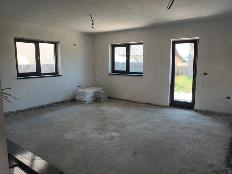 Casa 5 camere, 2 bai, 150mp, teren 400mp, constructie 2024, Lilieci, strada Rozelor, comision zero ! - 10