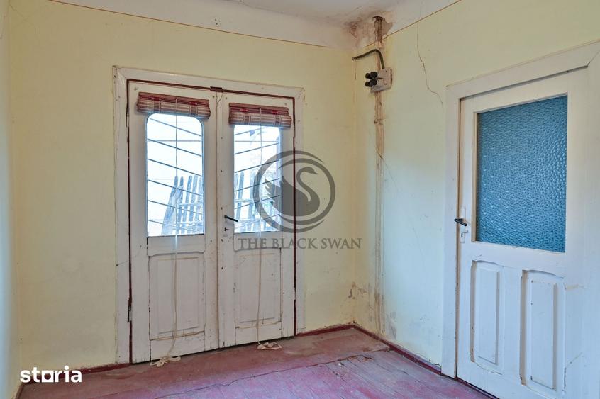 Casă cu 3 camere cu Teren 190 Mp în Central