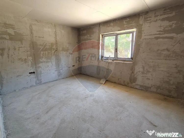 Casă cu 4 camere cu Teren 500 Mp în Tăuții de Sus