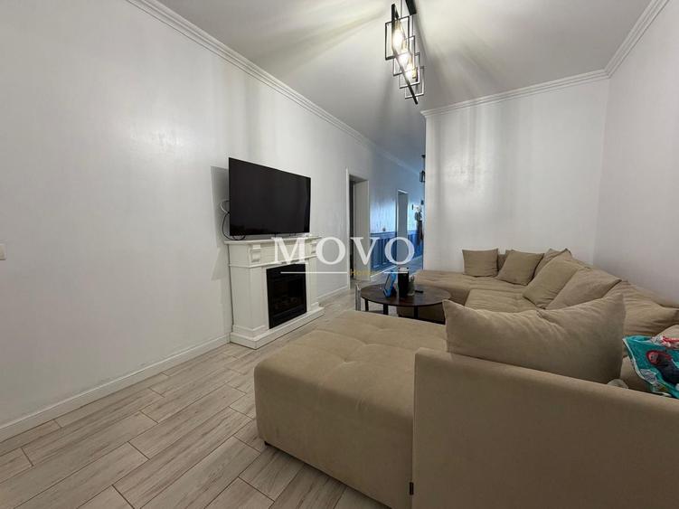 Duplex cu 3 camere cu Canalizare în Sânandrei