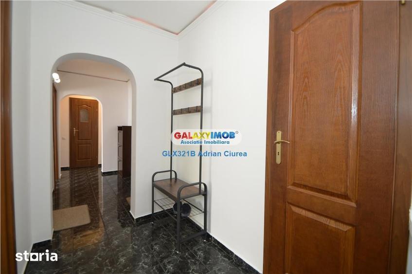 Apartament cu 4 camere, mobilat în Ștefan cel Mare