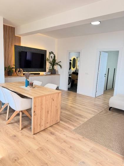 Apartament cu 2 camere decomandat, mobilat în Sânpetru