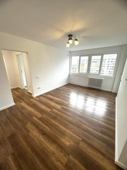 Apartament cu 3 camere în Gorjului