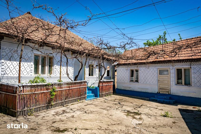 Casă cu 4 camere cu Teren 822 Mp în Măgirești