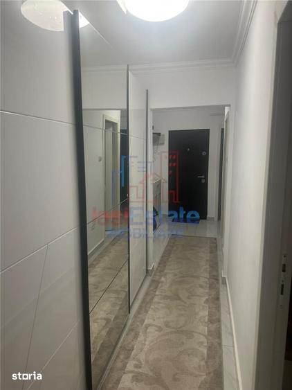Apartament cu 3 camere decomandat în Canta