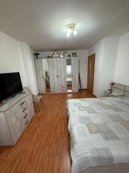 Apartament de vanzare cu 2 camere Girocului - 2