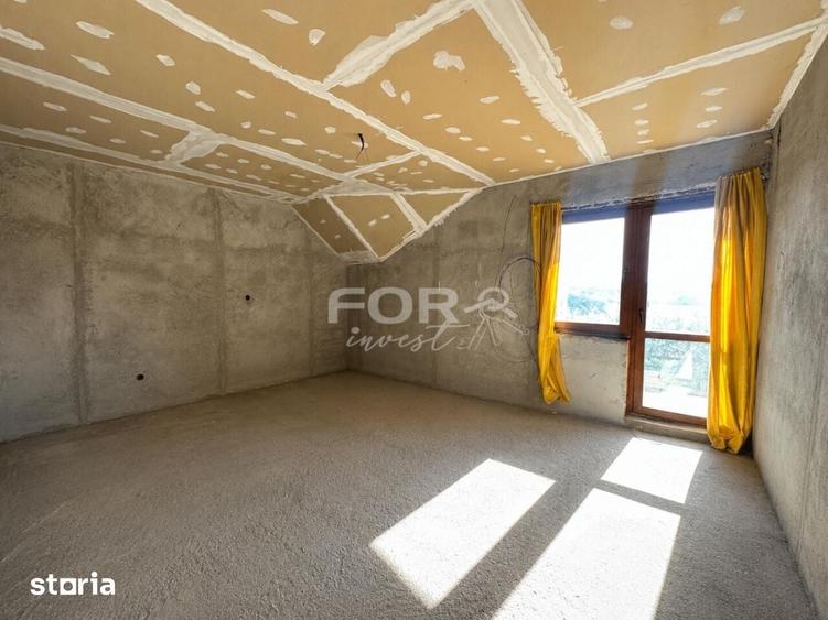 Casă cu 5 camere cu Teren 522 Mp în Sântandrei