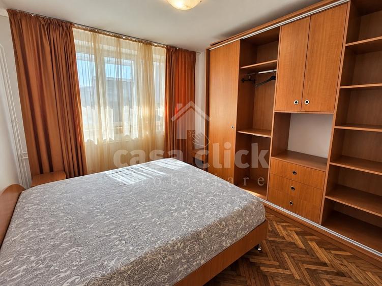 Apartament cu 3 camere decomandat în Central