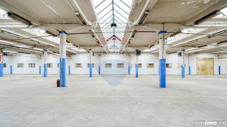 Spațiu comercial, de 2,000 mp, în Prejmer