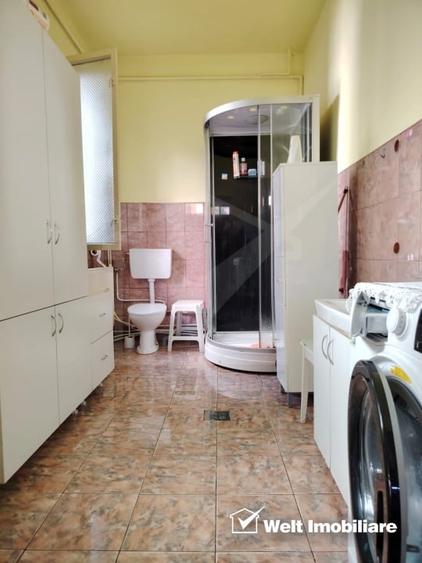 Casă individuală cu 4 camere cu Canalizare în Dâmbul Rotund