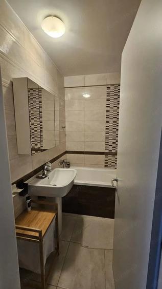 Garsonieră decomandată în Spitalul Județean