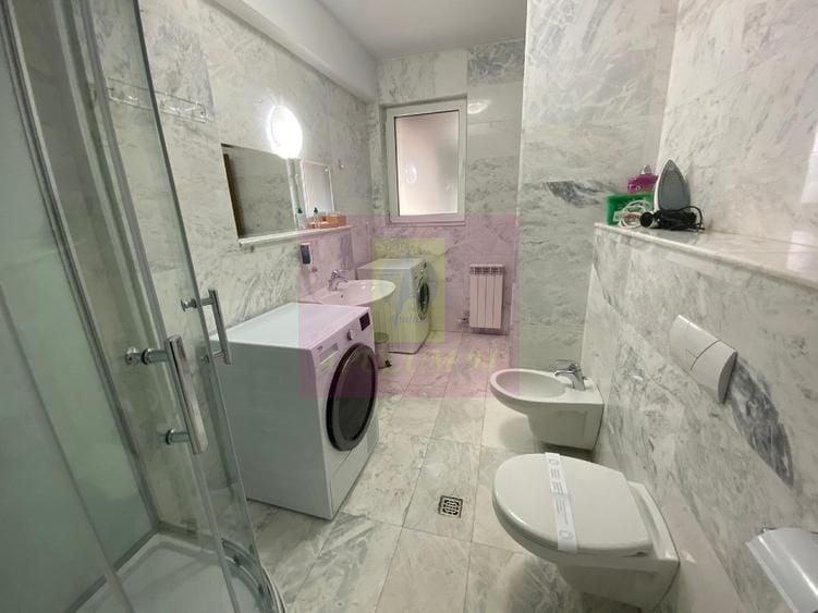 Apartament cu 5 camere decomandat în Unirii