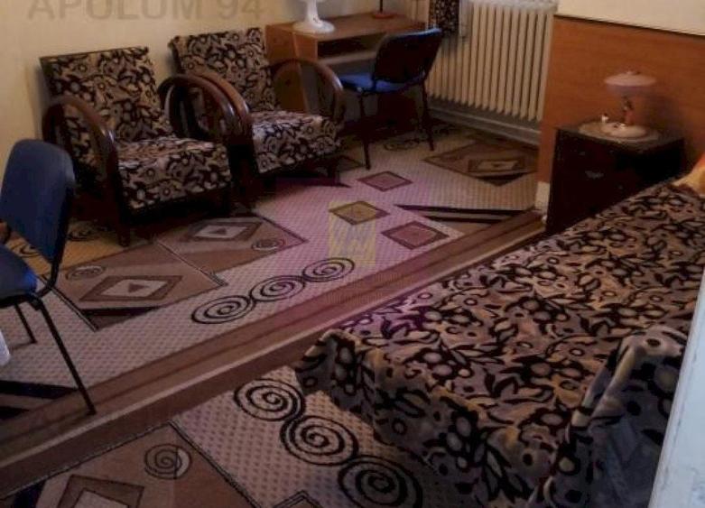 Apartament cu 7 camere decomandat, mobilat în Plevnei