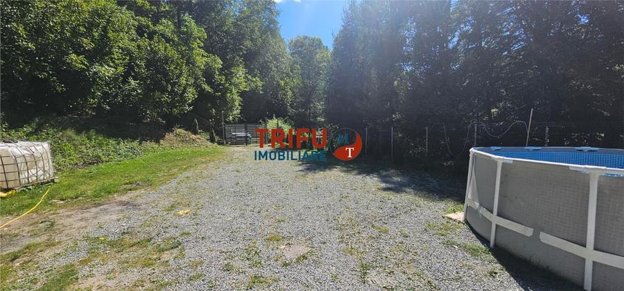 Casă individuală cu 5 camere cu Teren 1245 Mp în Întregalde
