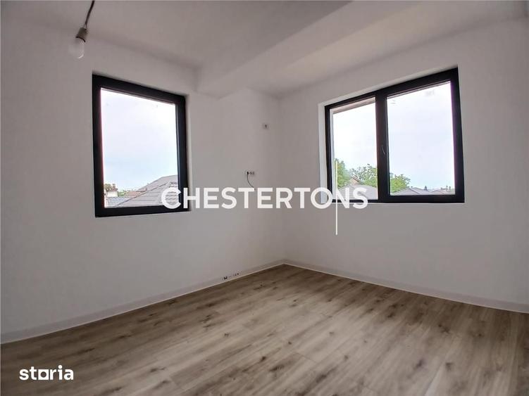 Casă cu 4 camere cu Teren 320 Mp în Glina