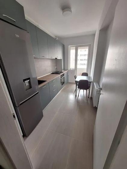 Apartament cu 2 camere decomandat, mobilat în Brâncoveanu