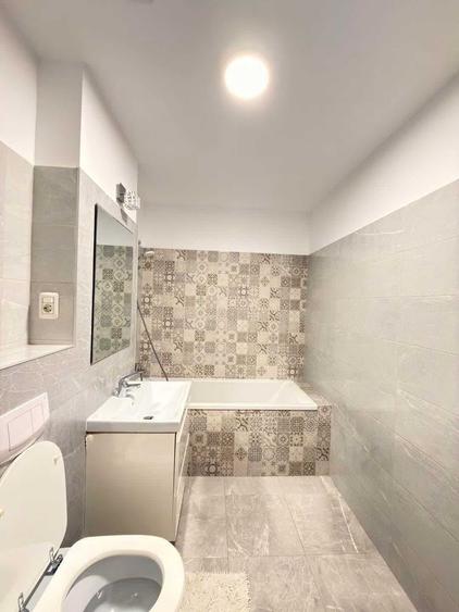 Apartament cu 2 camere decomandat în Spitalul Județean