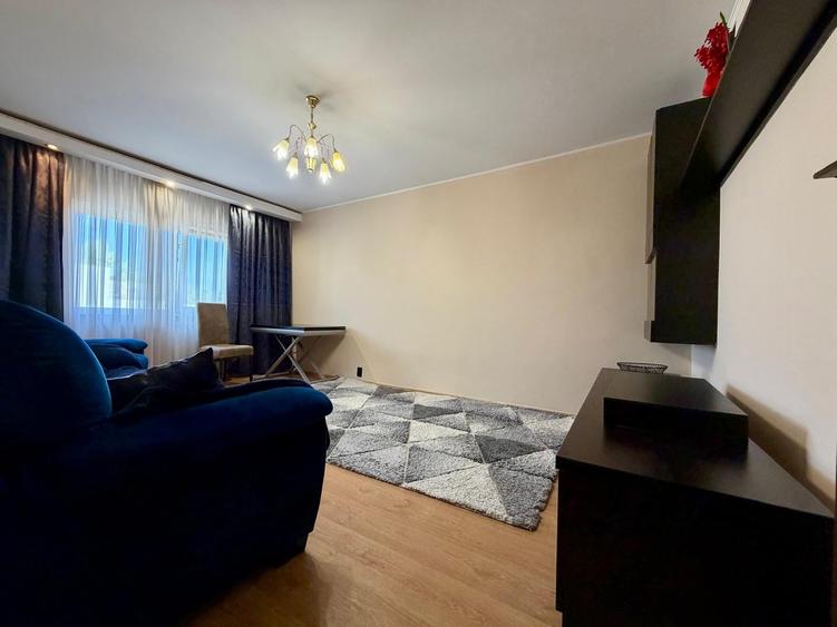 City Park Mall Tomis III Apartament 3 camere decomandat si parcare termen lung - 1